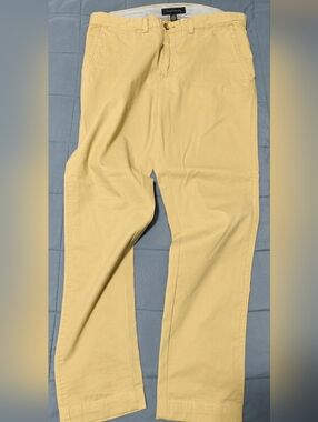 Tommy Hilfiger Men's Classic Chino Pants - Light Yellow beigr 34 by 30